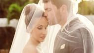 Liam Hendriks and wife kristi